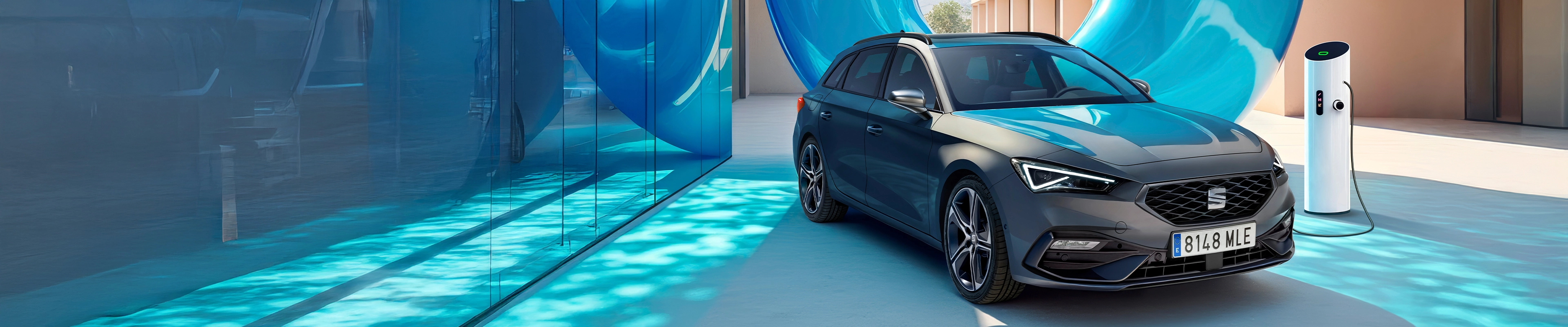 <p><strong><span style="color:#ffffff">SEAT Leon Sportstourer PHEV</span></strong></p>