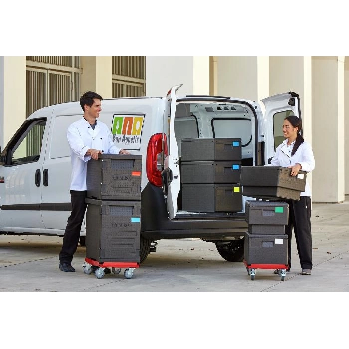 Contenedor isotérmico con carga frontal Cam Gobox para 4 bandejas GN 1/1 86 L
